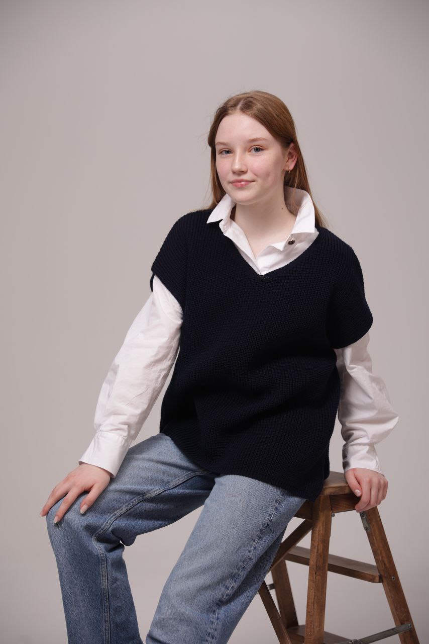 Жилет для девочки "Синди" (синий)